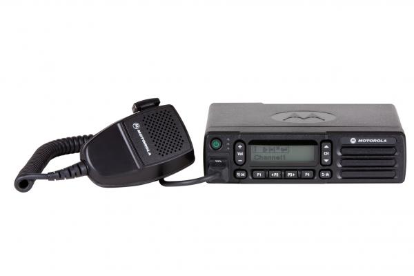 Motorola DM2600 Mobilfunkgerät VHF (136-174 MHz) analog / digital Motorola DM2600 Mobilfunkgerät VHF (136-174 MHz) analog / digital